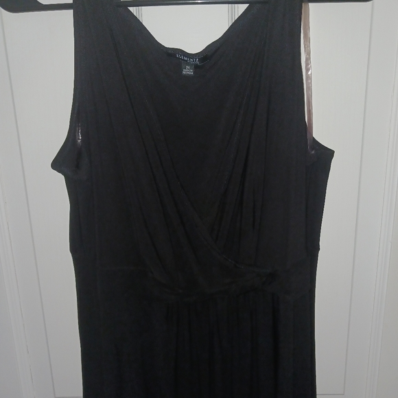 Elegant Black Maxi Dress 👗 💅 - Picture 5 of 9